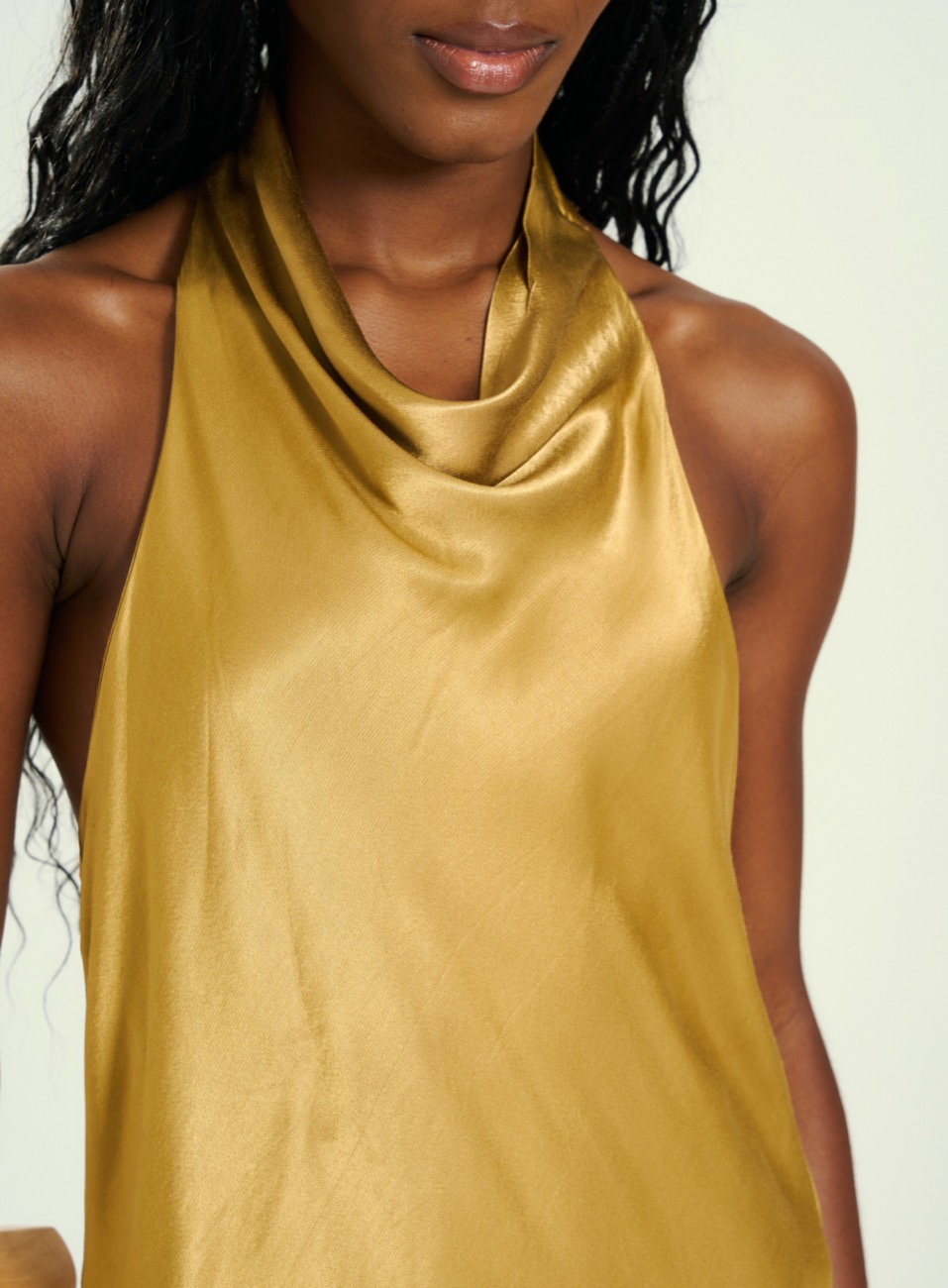 BLUSA OPEN G BEGE GOLDEN WHE