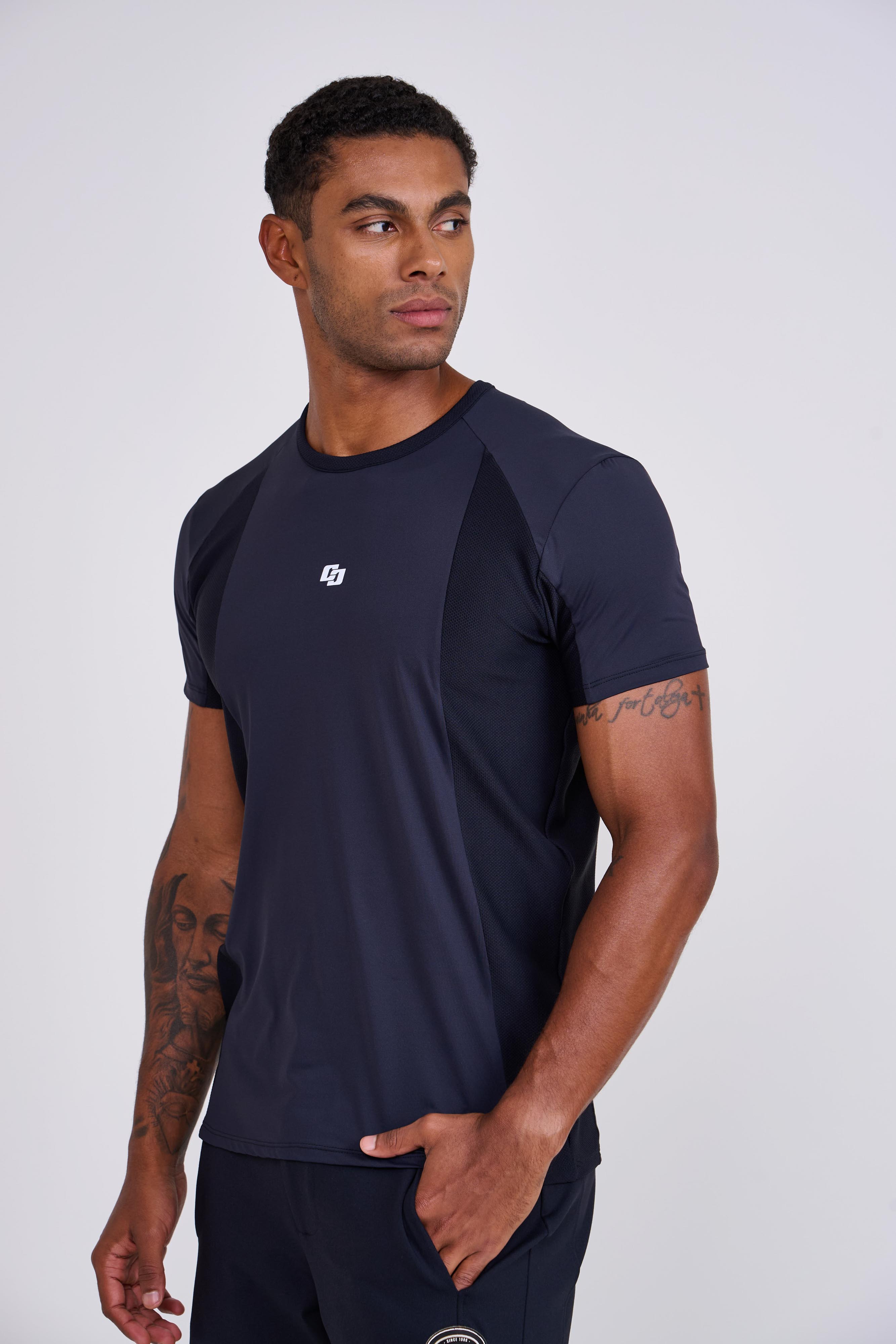 CAMISETA COLCCI G PRETO