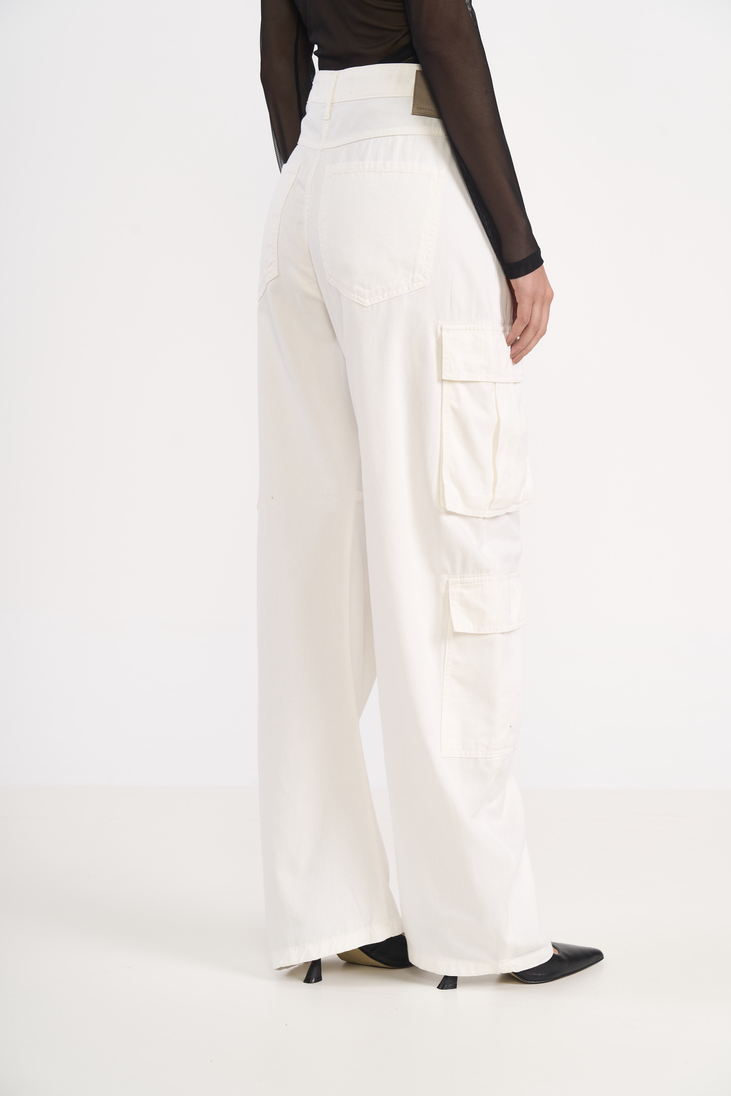 CALÇA SARJA LEONI LOW 38 OFF SHELL