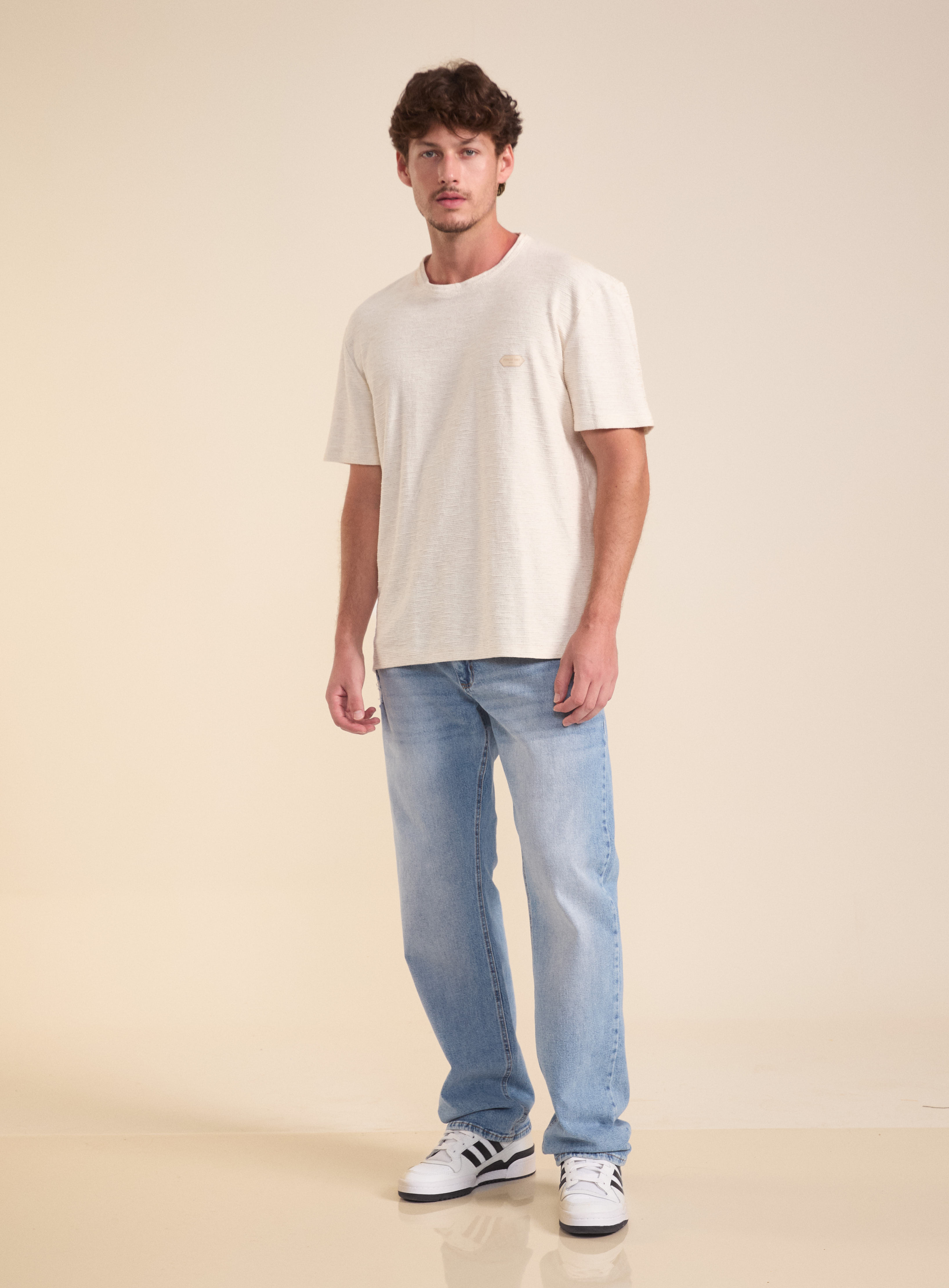 CAMISETA LINHO G OFF/MARROM
