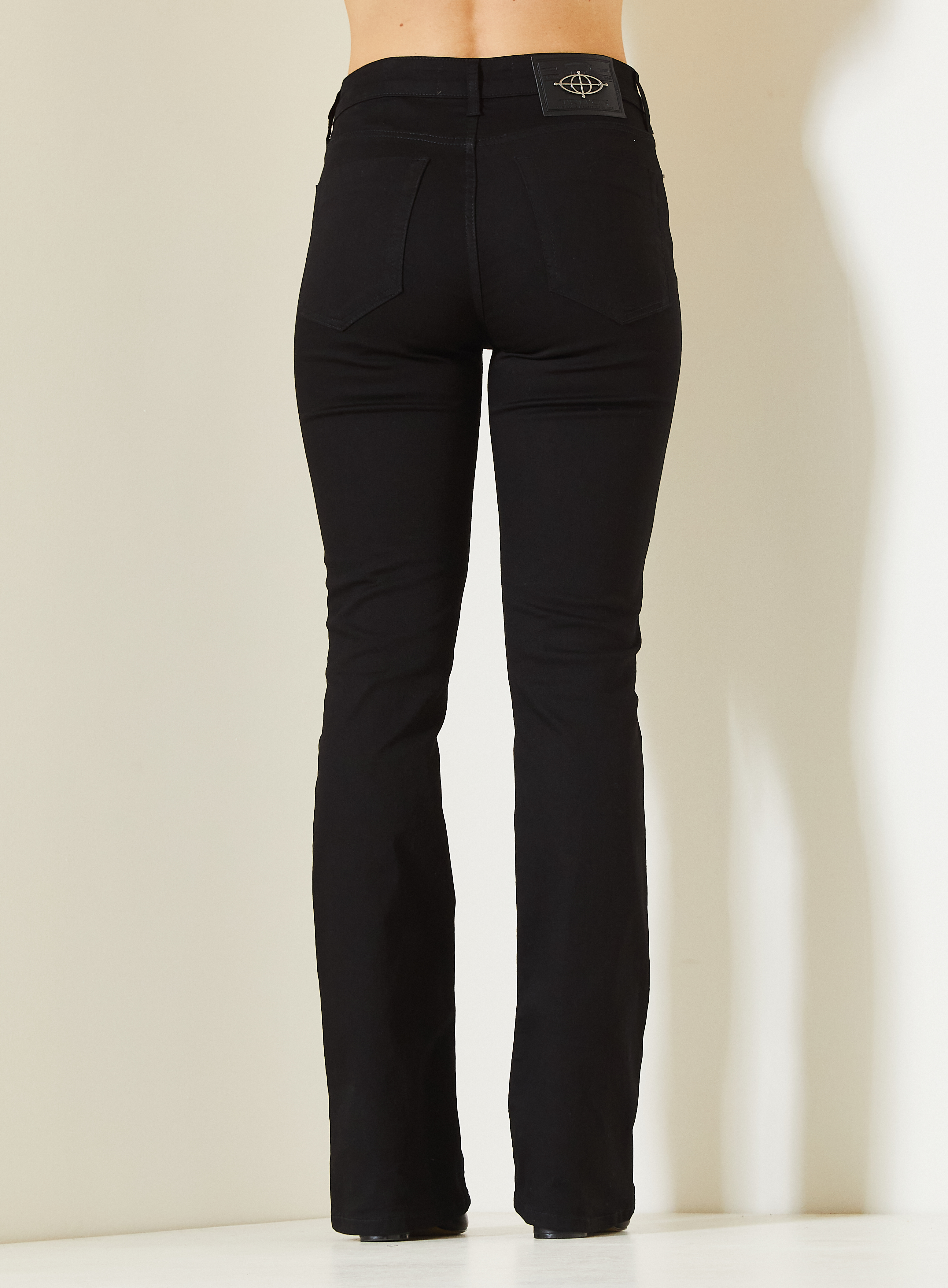CALÇA JEANS CAMILA 42 IND.PRETO