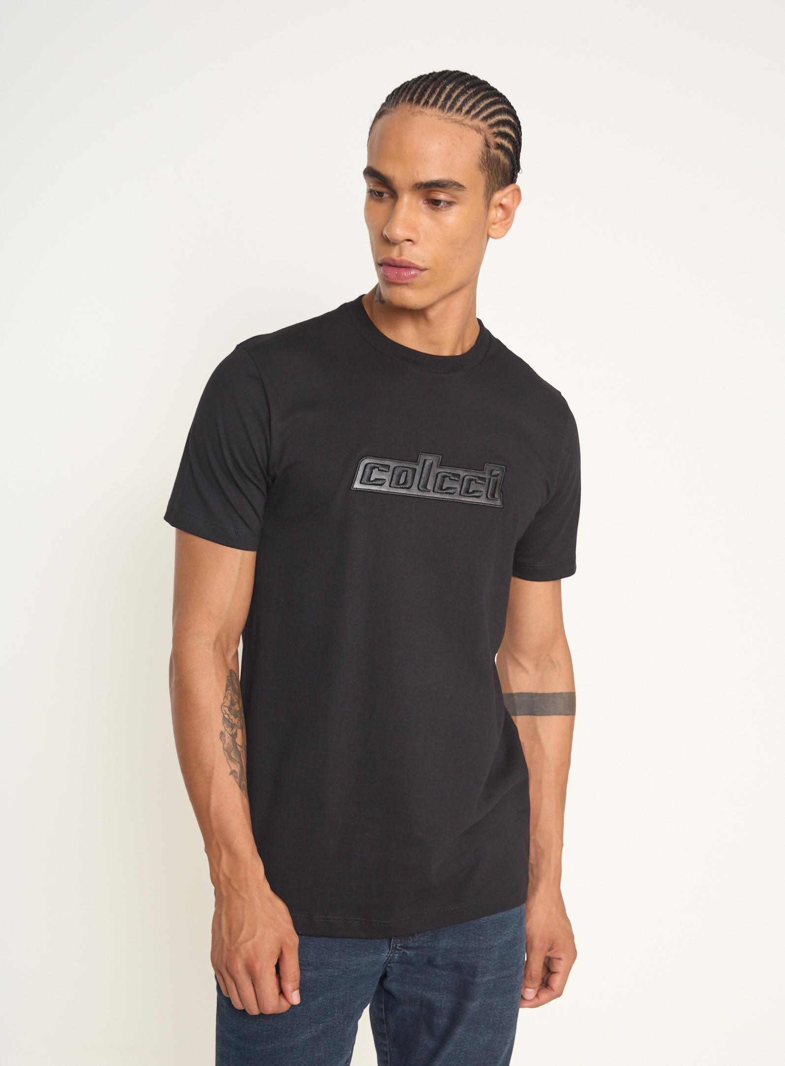 CAMISETA BORDADA GG PRETO