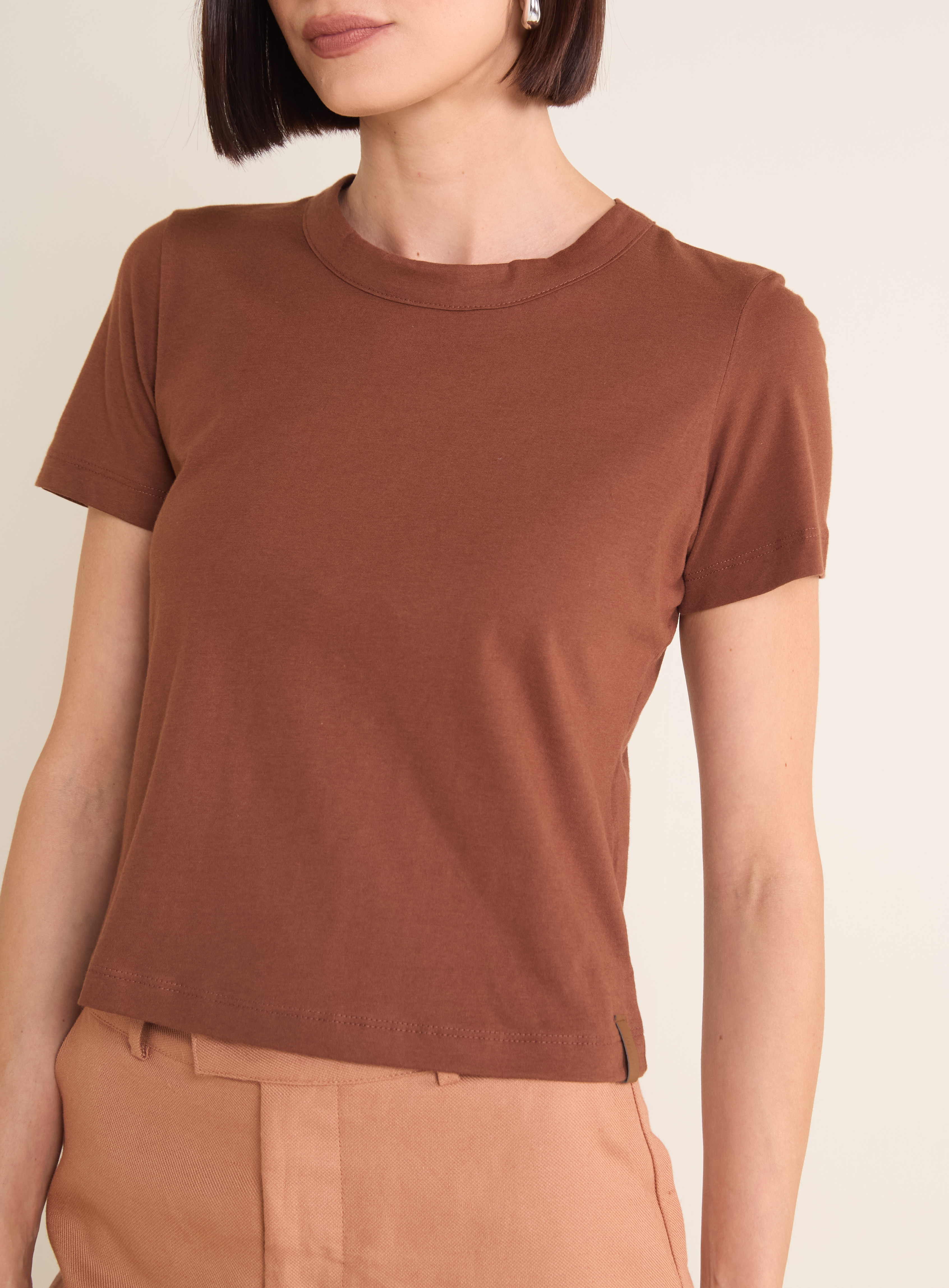 CAMISETA FORUM G MARROM IMBUIA