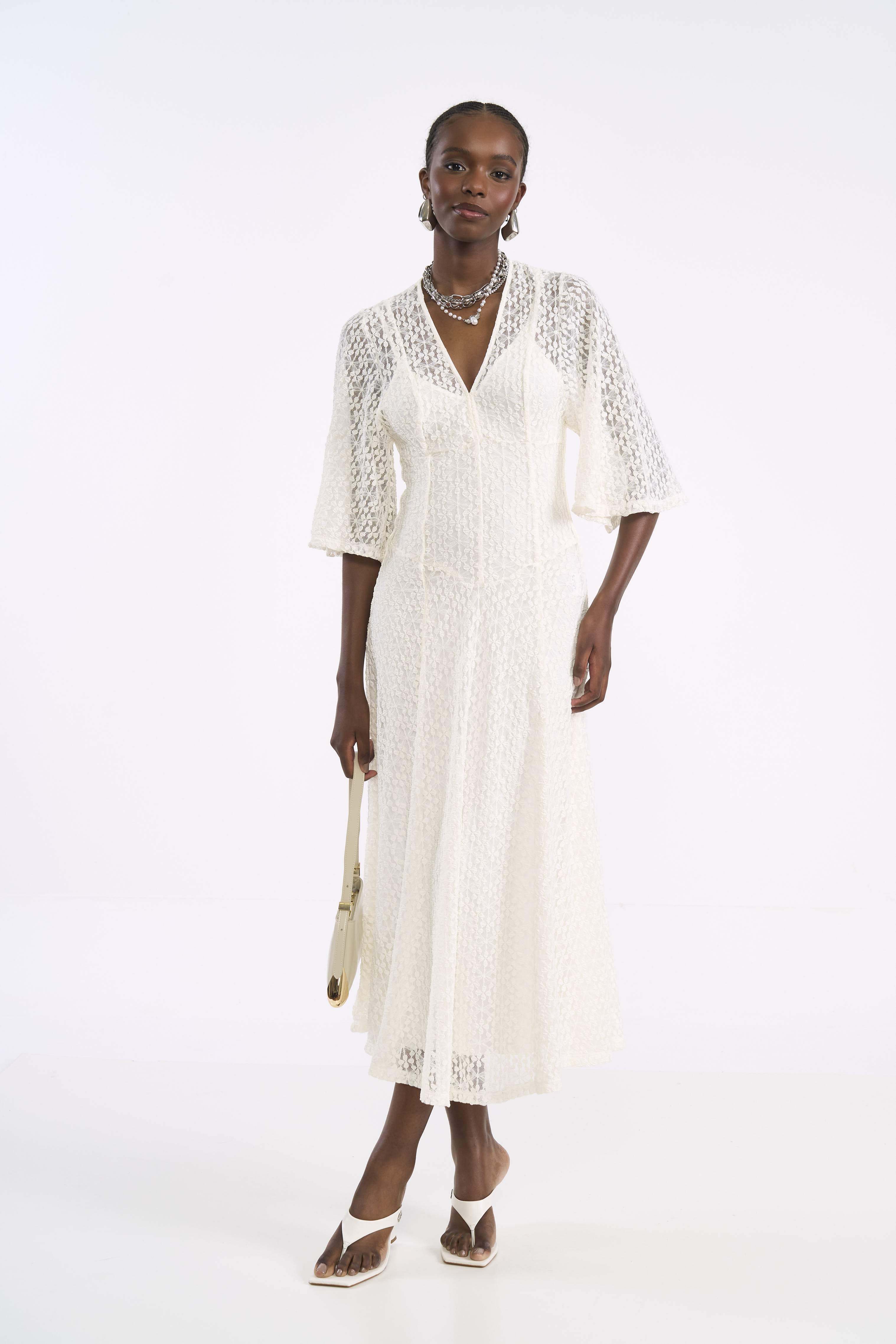 VESTIDO RENDA P OFF SHELL