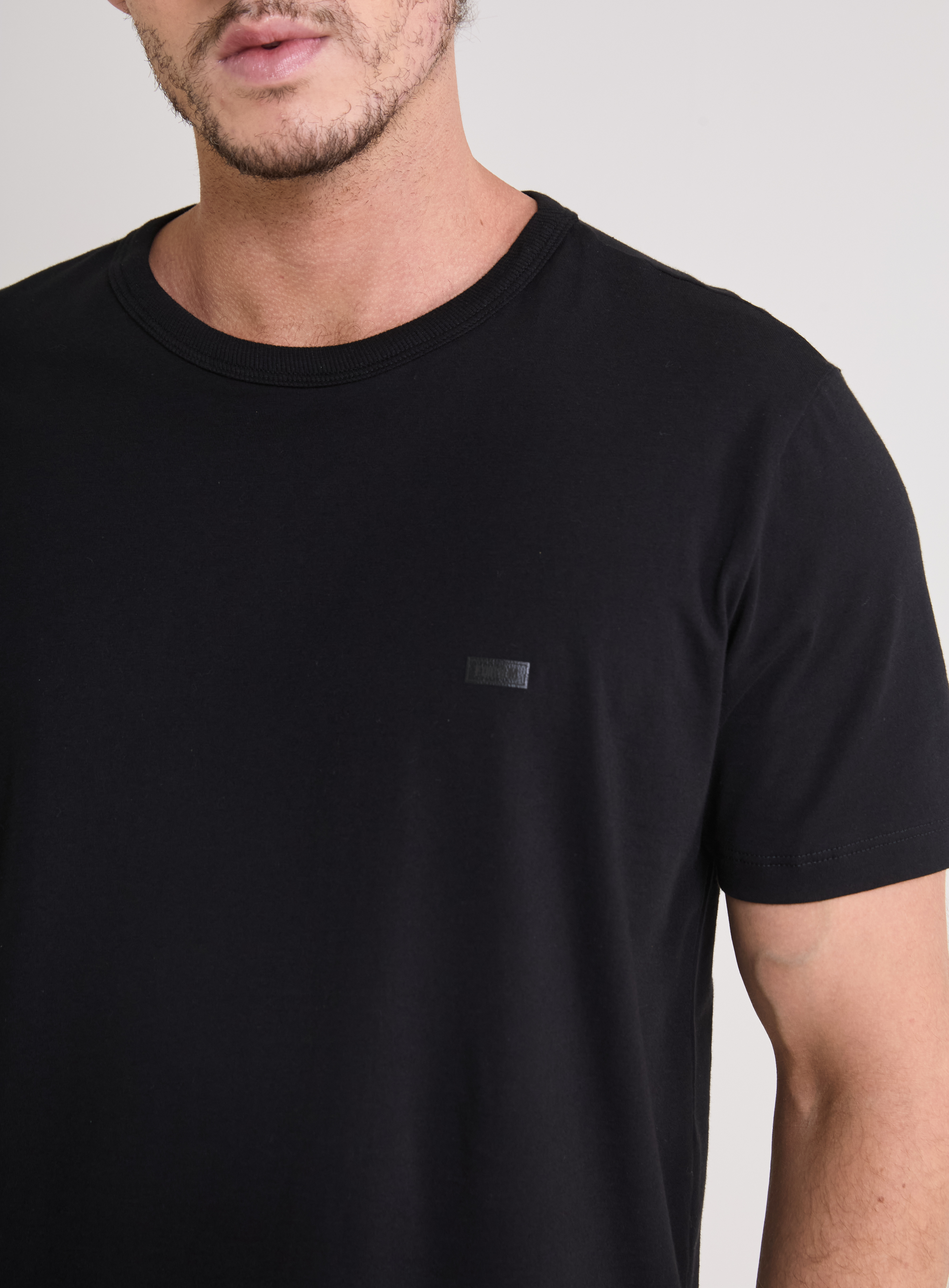 CAMISETA FORUM M PRETO
