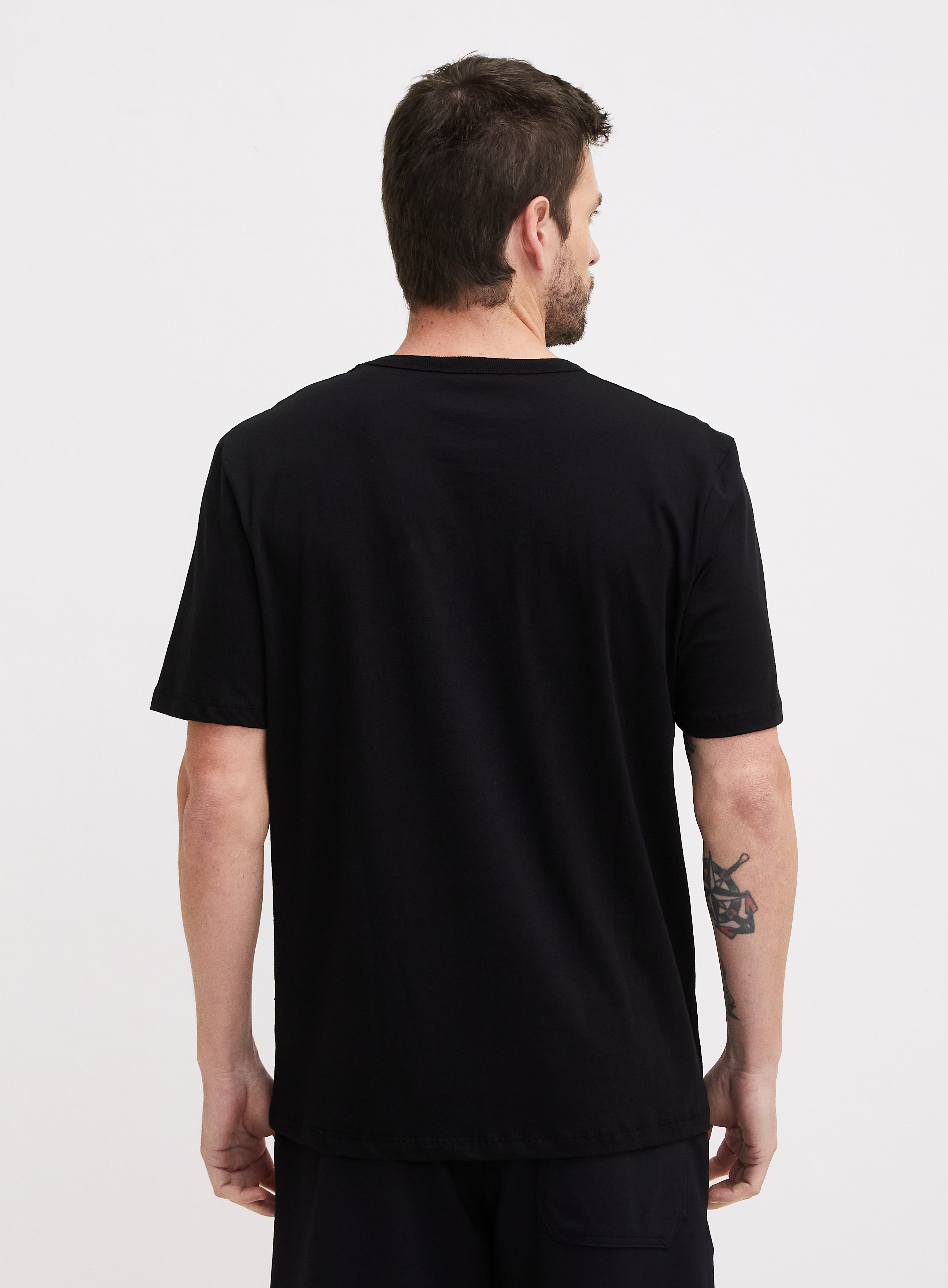 CAMISETA FORUM M PRETO