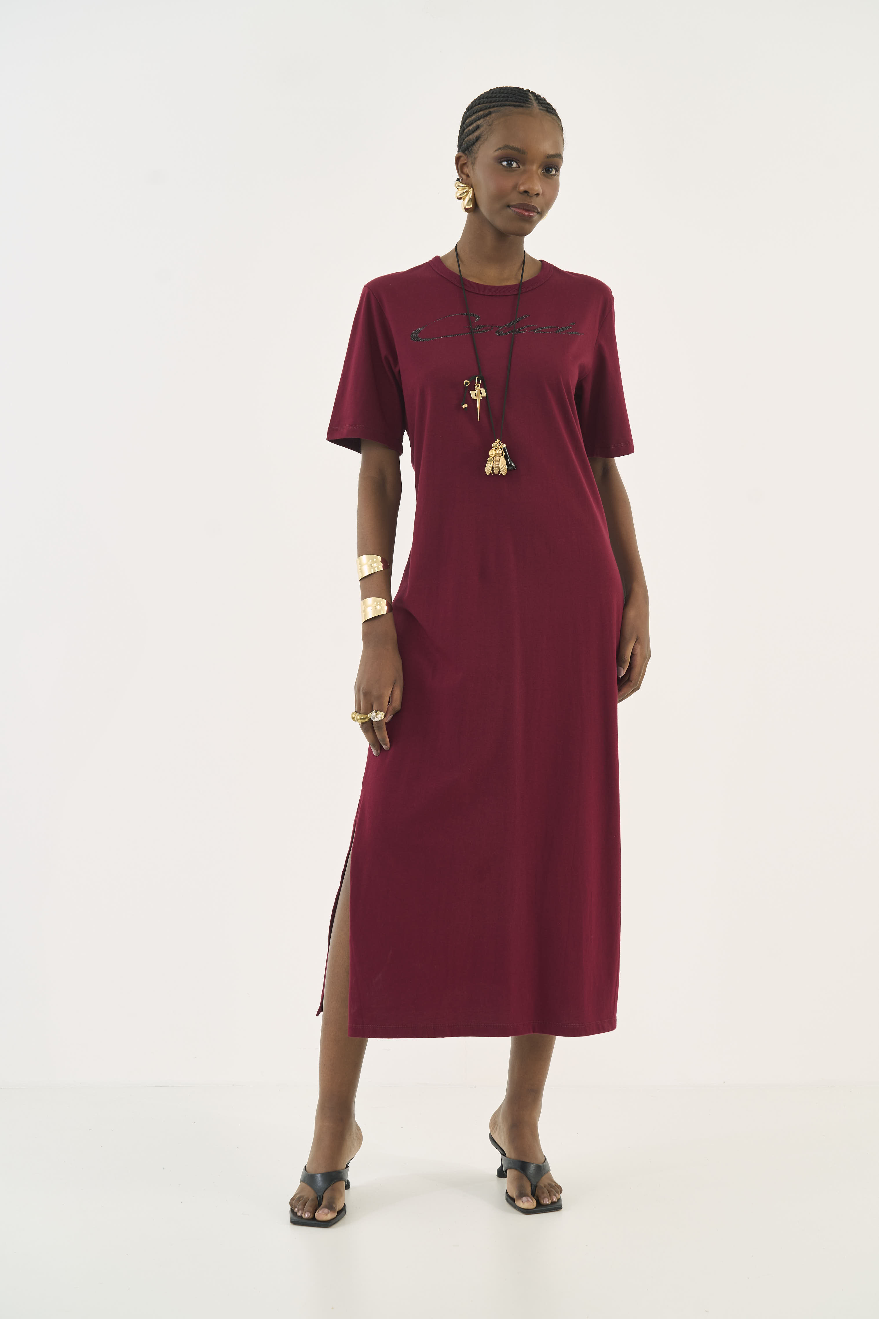 VESTIDO ESTAMPADO COM APLICAÇÃO M BORDO BLOODSTONE
