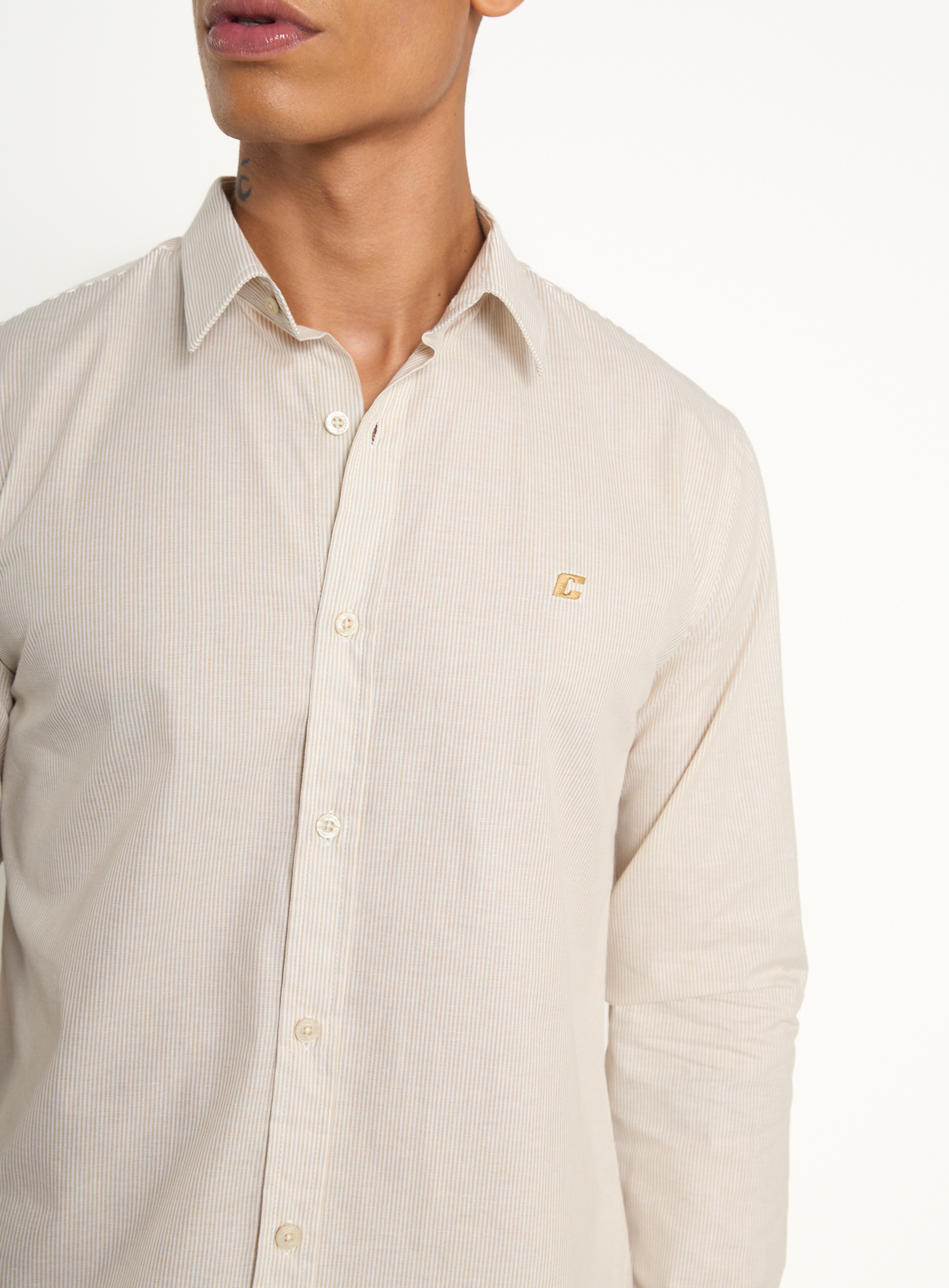 CAMISA WORK FIT LISTRADA G BRANCO/BEGE