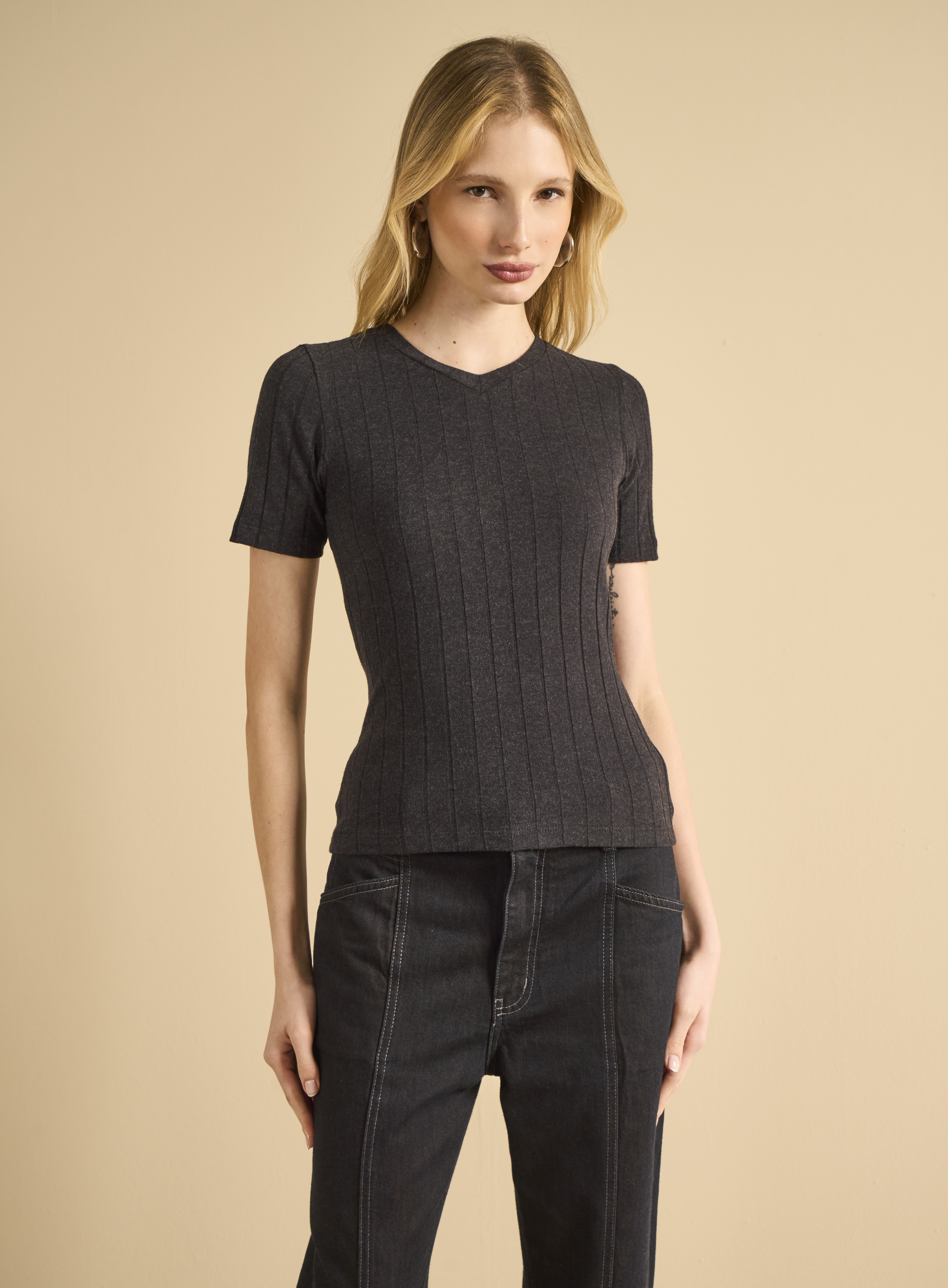 BLUSA CANELADA P PRETO
