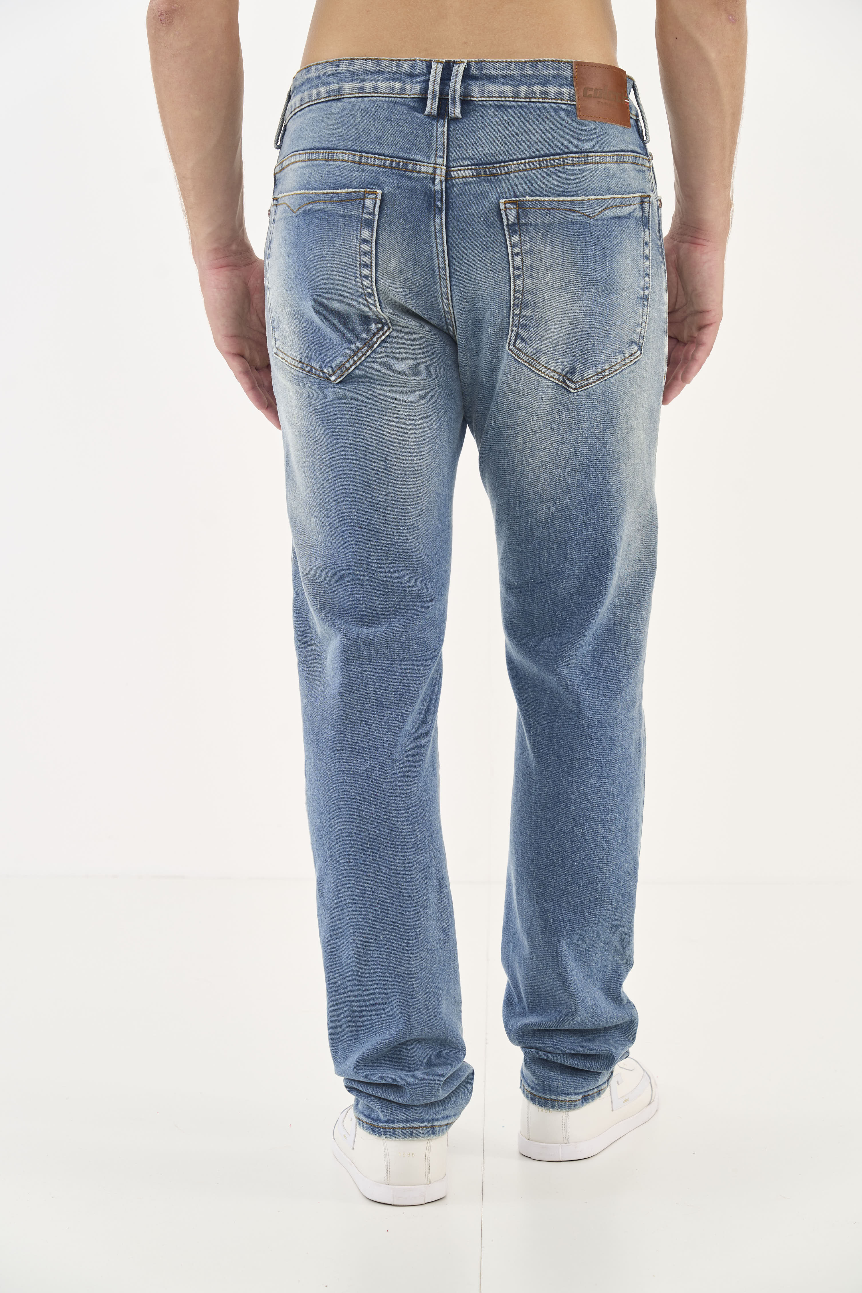 CALÇA JEANS ITALO SLIM 42 INDIGO