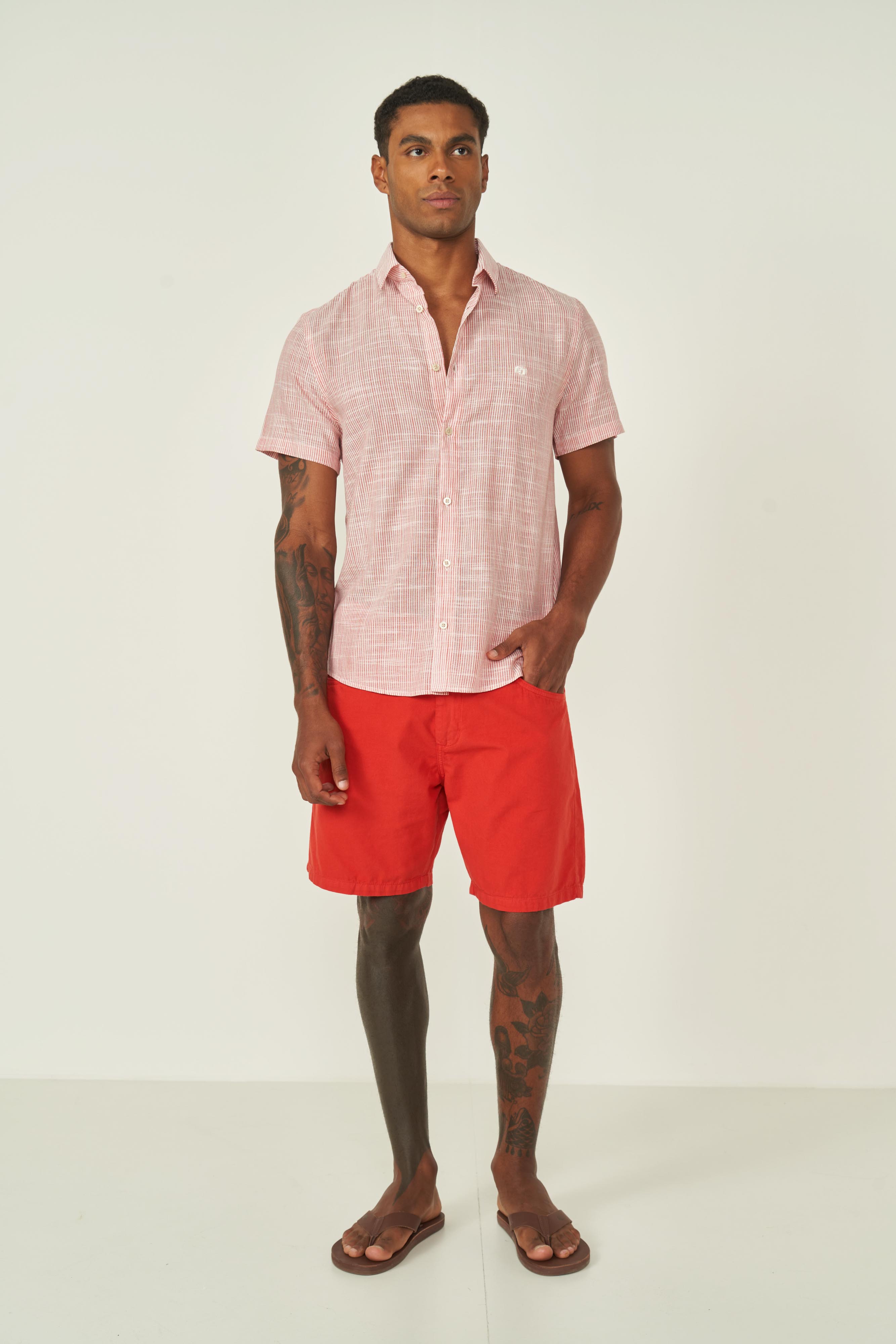 BERMUDA SARJA BONA 38 VERMELHO SPARKLY