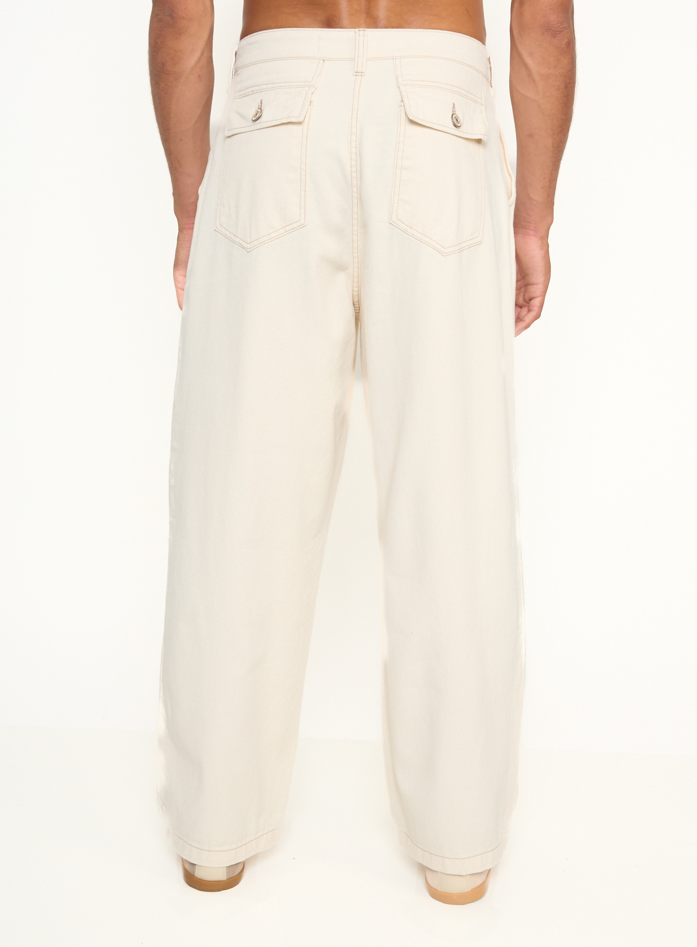 CALÇA SARJA BAGGY LONDON 42 OFF SHELL