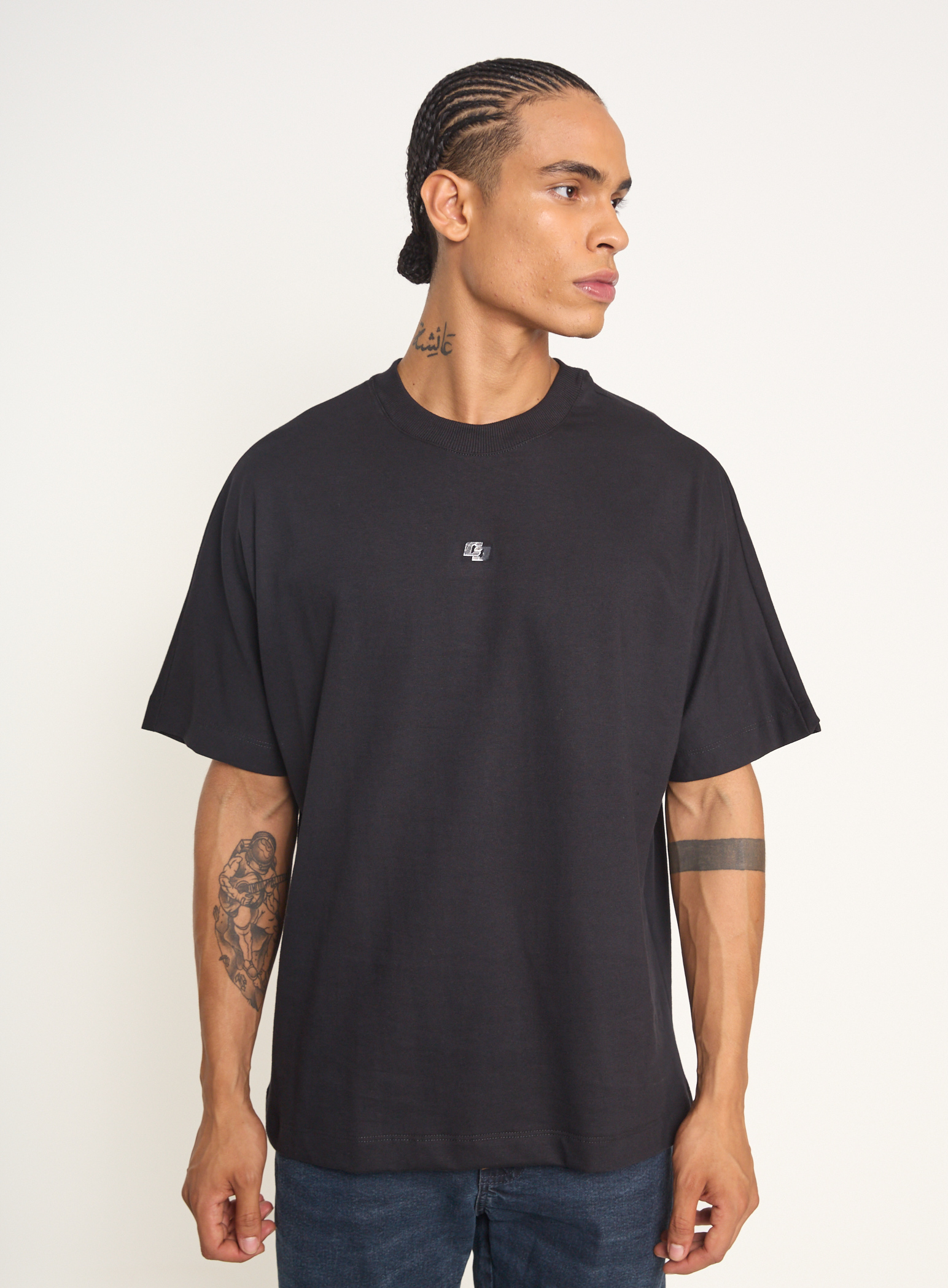 CAMISETA COLCCI G PRETO