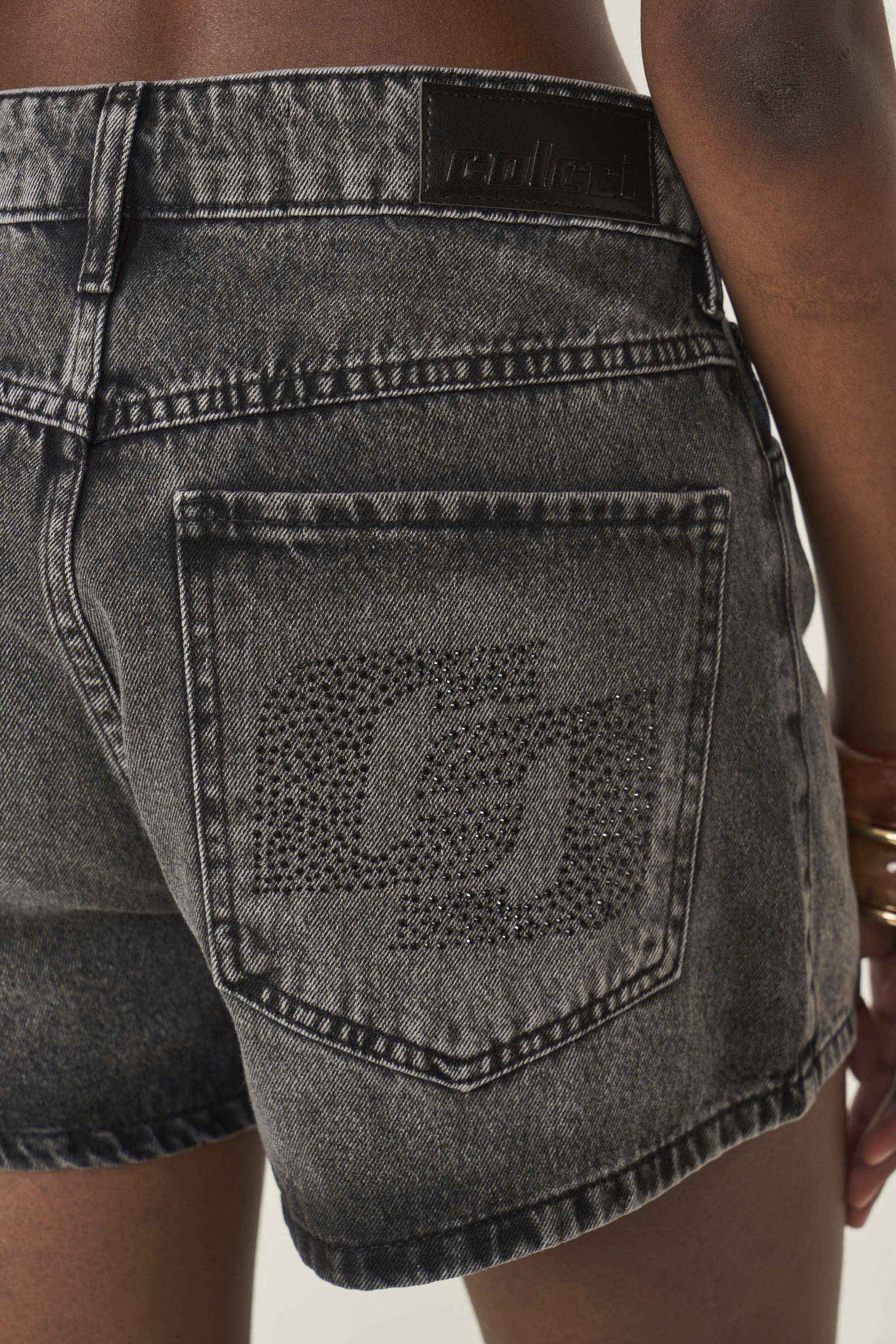 SHORT JEANS JADE COM APLICAÇÃO 42 IND.PRETO